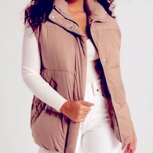 Abercrombie & Fitch Tan Puffer Vest